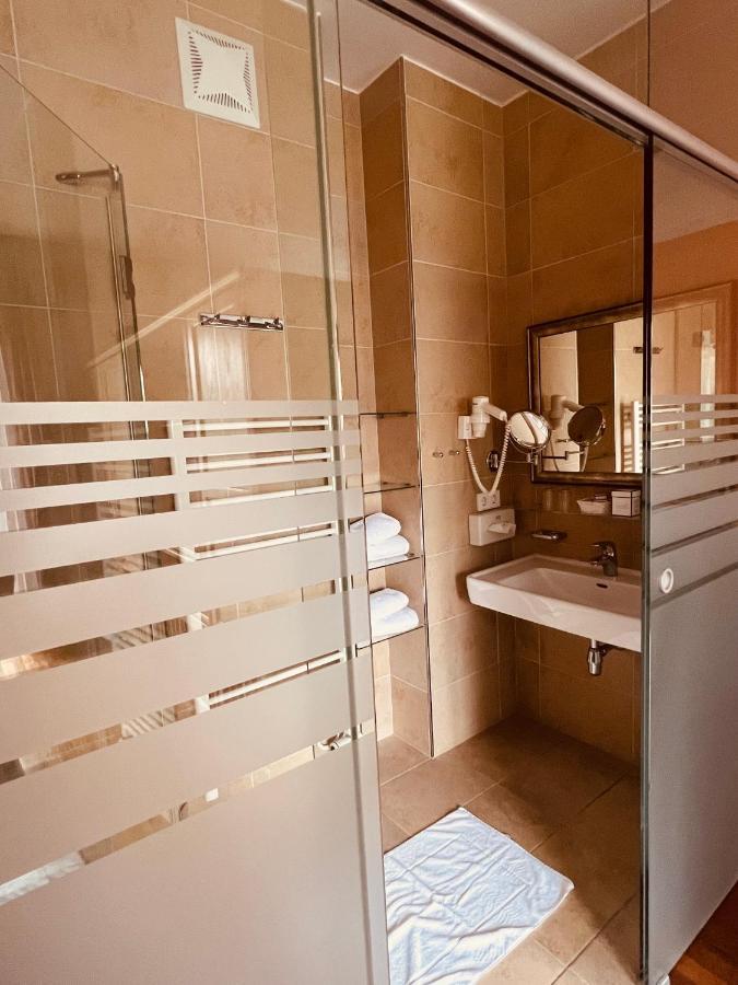 Wellnesshotel Paradiesquelle Puchberg am Schneeberg Esterno foto