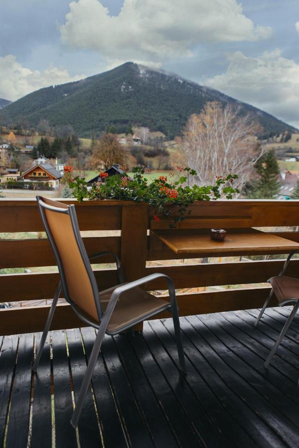 Wellnesshotel Paradiesquelle Puchberg am Schneeberg Esterno foto